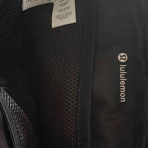 lululemon athletica Black Belt Bag - Picture 6 of 8